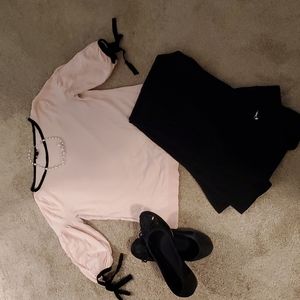⭐4 for $25 ⭐Talbots pink and black top